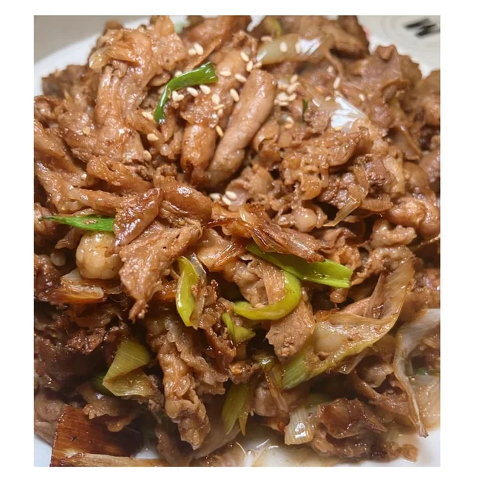 Beef Stir-fried With Green Onions