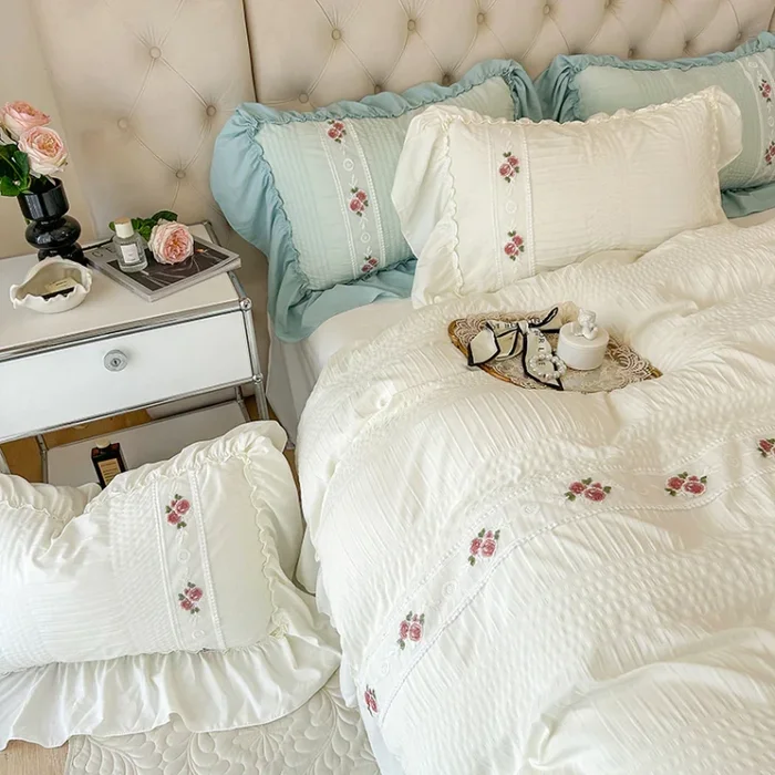 Belle Blooms Bedding Set White Double Size