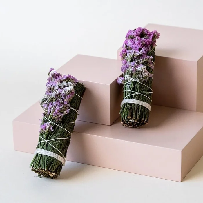 Black + Jane Cedar Pink Misty Flowers