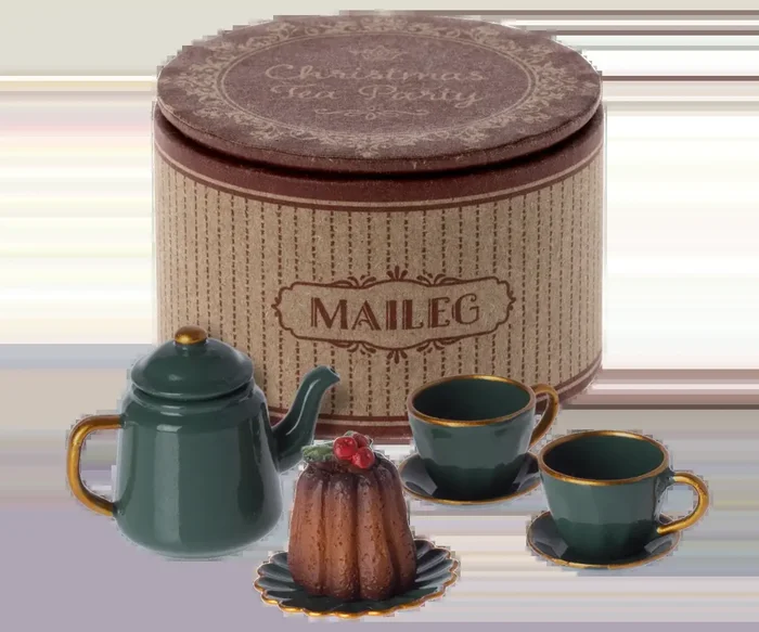 Christmas Tea Party, Mouse