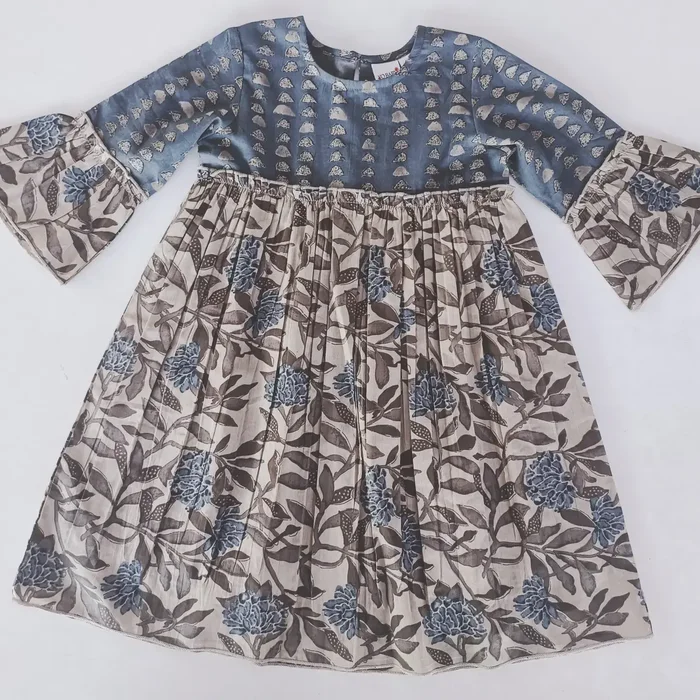 Floral Print Bell-Sleeves Dress Blue