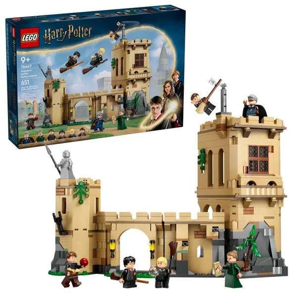 Harry Potter Hogwarts Castle: Flying Lessons 76447 Building Set