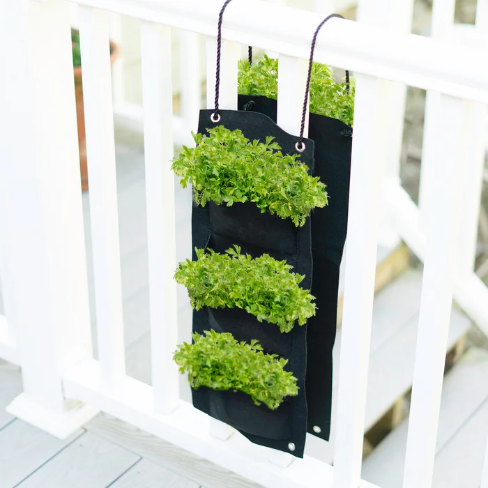 Indoor/Outdoor Organic Hanging Herb Garden Kit