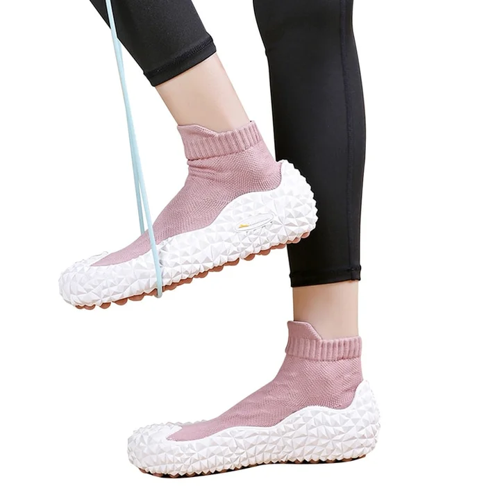 New Ultra Lightweight Indoor Fitness Silent Shock-Absorbing Sports Shoes Red peach 36/37