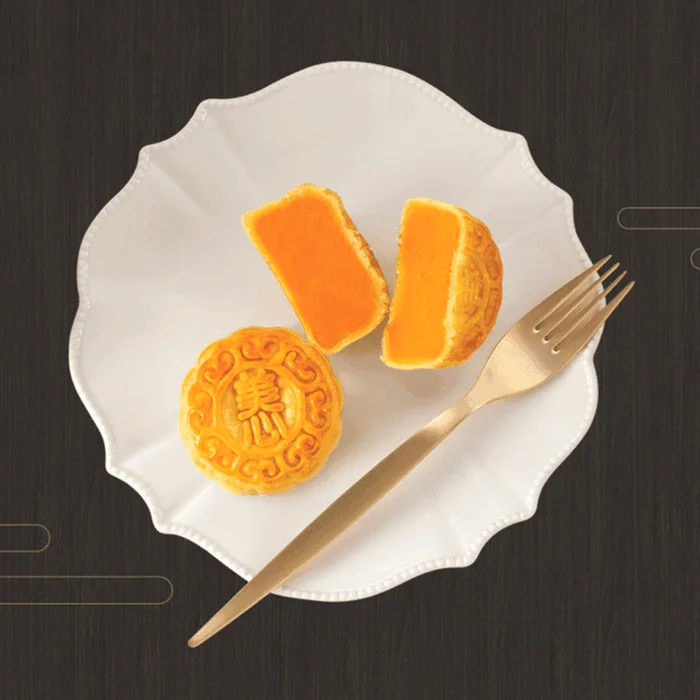 [Pre-sale] Hong Kong Creamy Custard Mooncake Gift Box – 8 Pieces, 12.69oz,Short Shelf Life