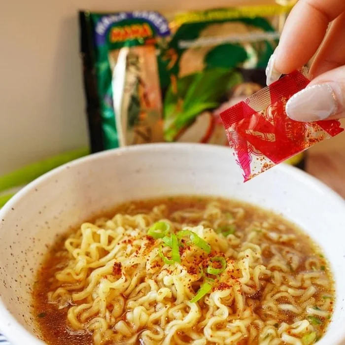 Ramen – Oriental Style Non Fried Instant Noodles , Artificial Duck Flavor, 2.1 oz *6【6 Packs】