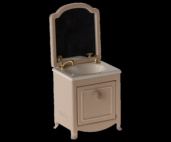 Sink dresser, Mouse – Powder