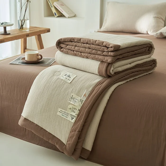 Summer Comforter 180x220cm White and Coffee