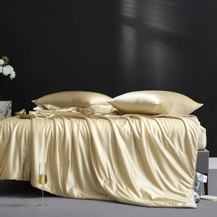 Summer Comforter 200x230cm Gold
