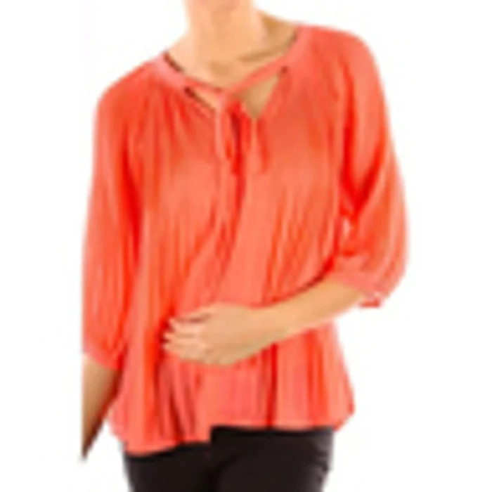 Women’s Chiffon Pleated Summer-Time 3/4 Sleeve Fashion Blouse